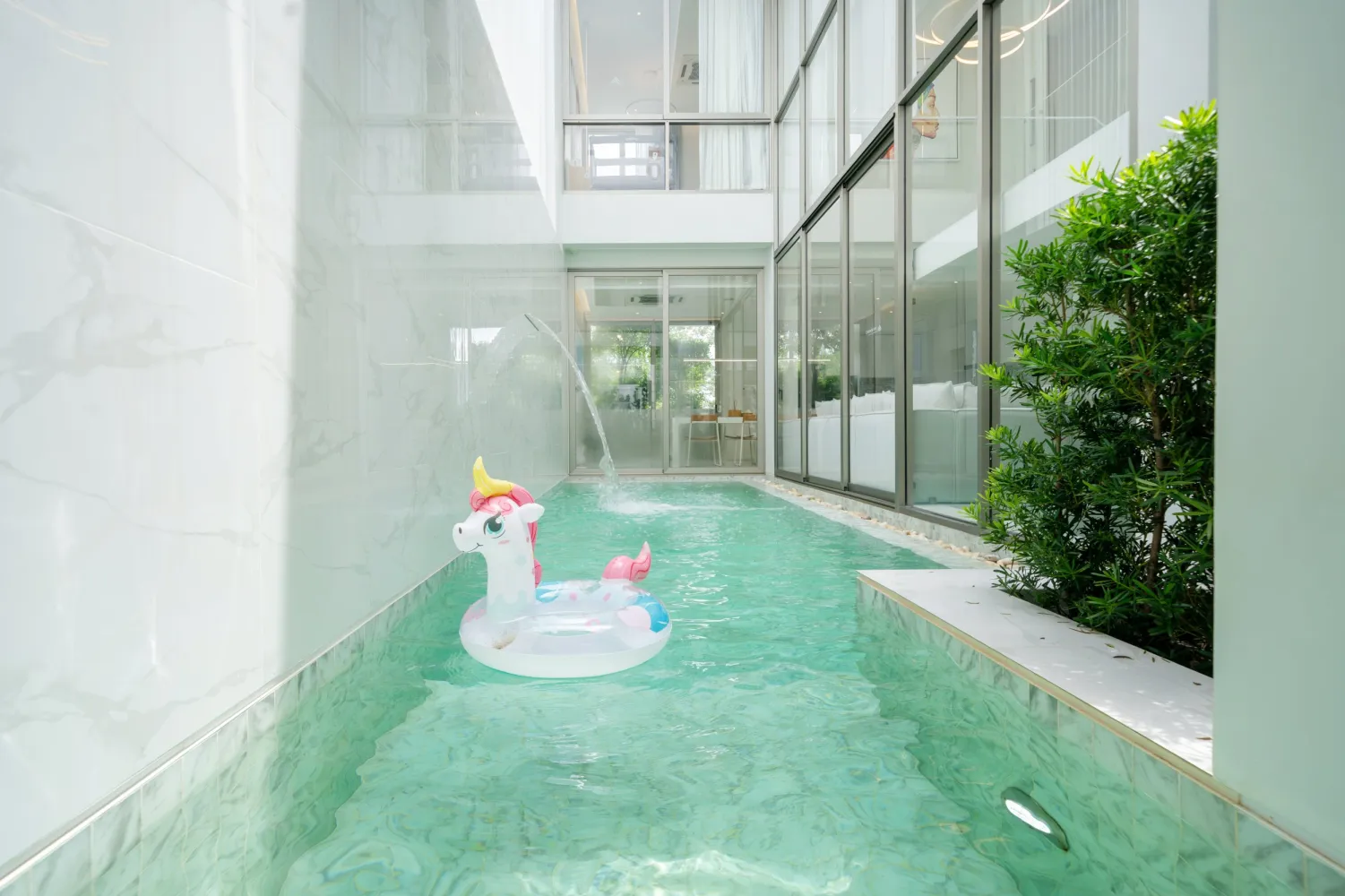 Property image - full photo 3