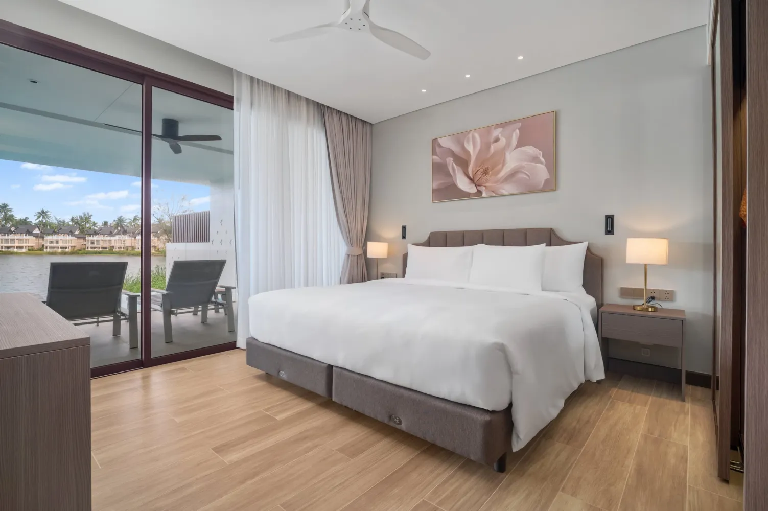 Property image - full photo 14