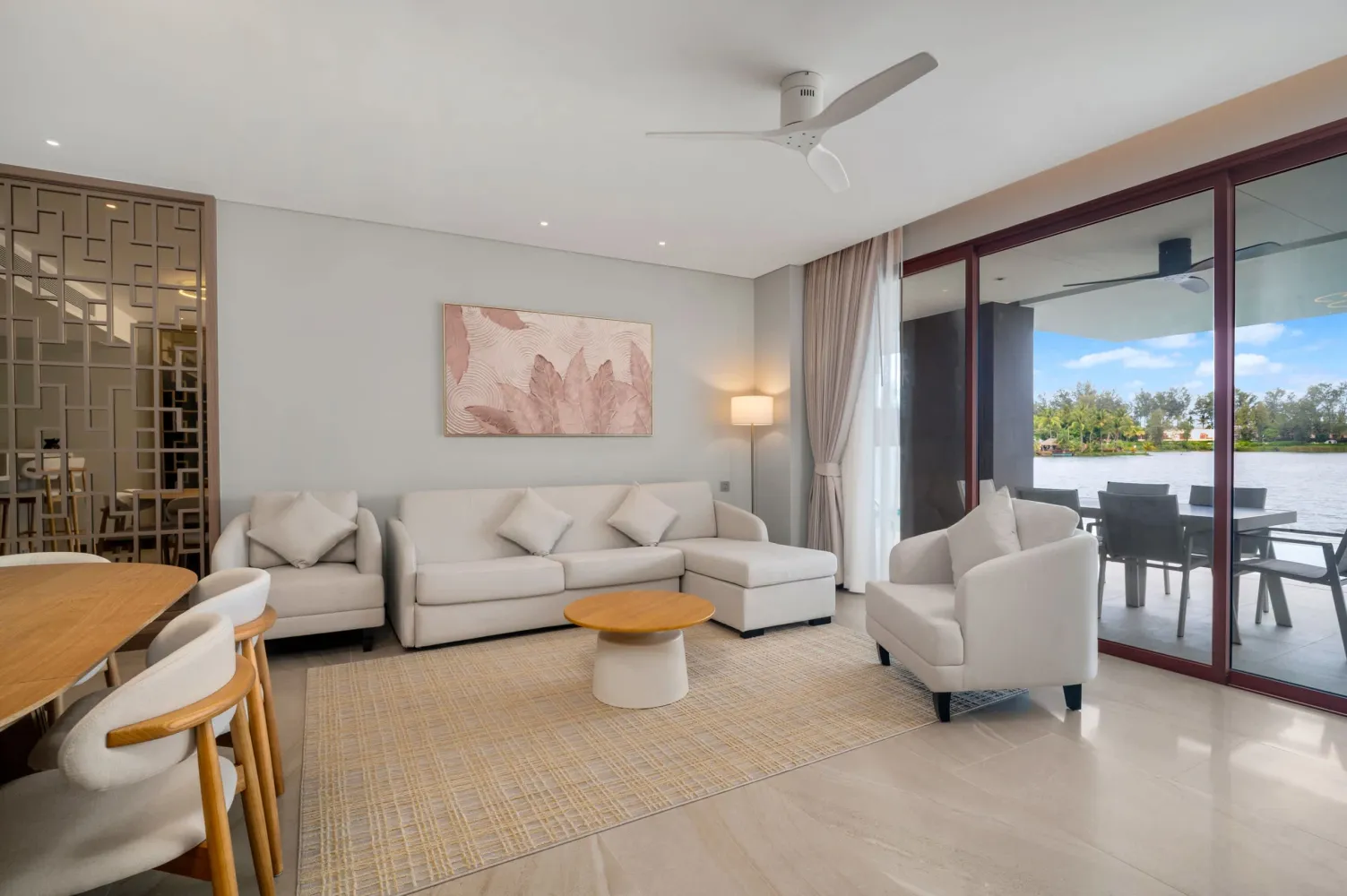 Property image - full photo 10