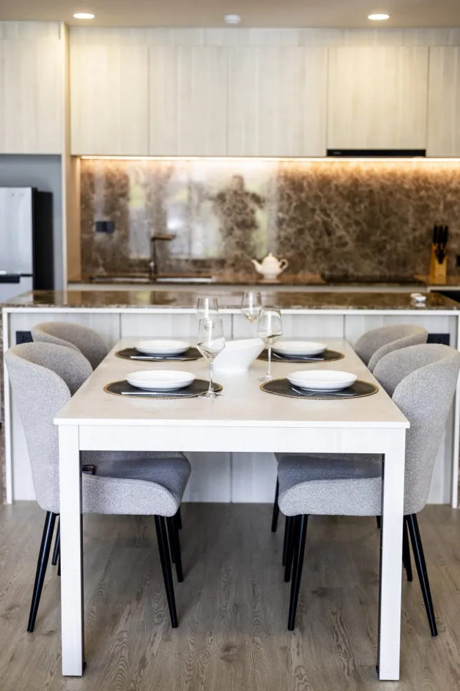 Property image - full photo 6