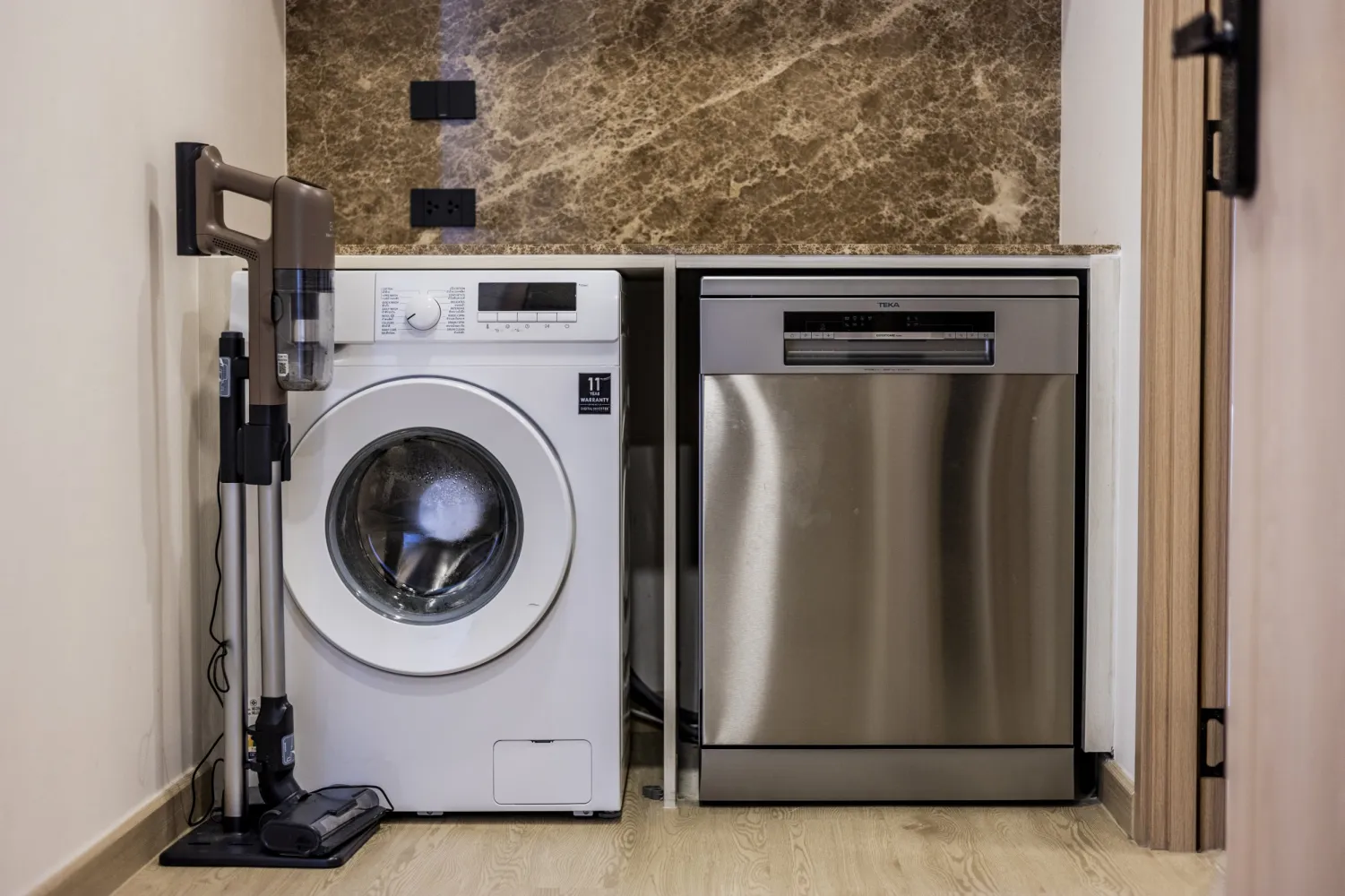 Property image - full photo 25