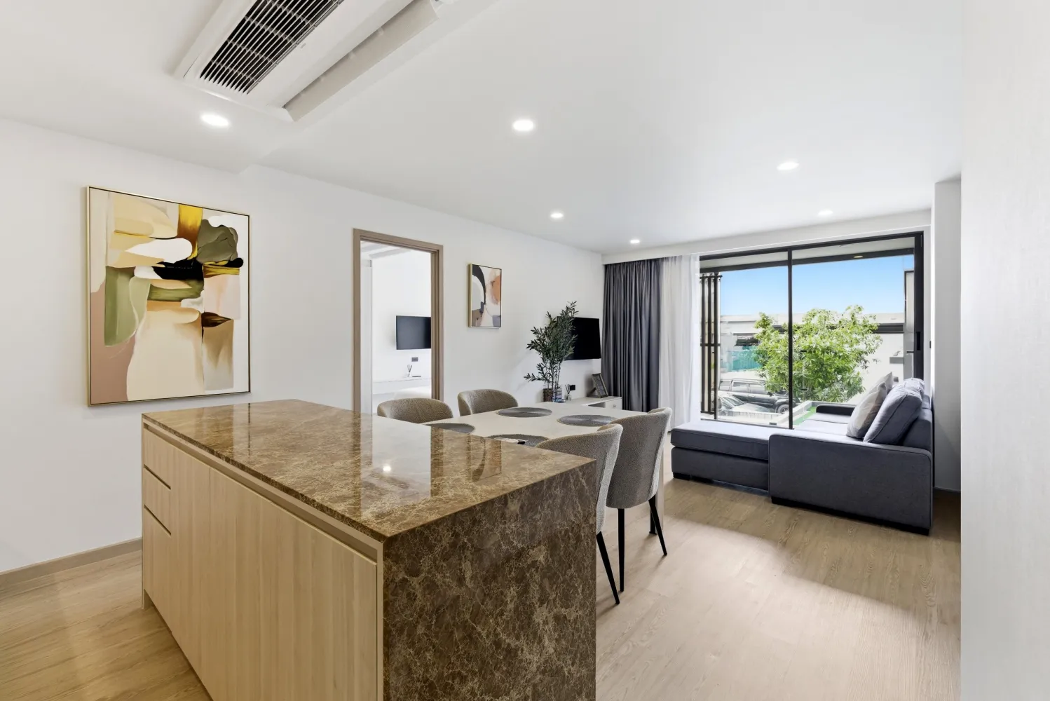 Property image - full photo 13