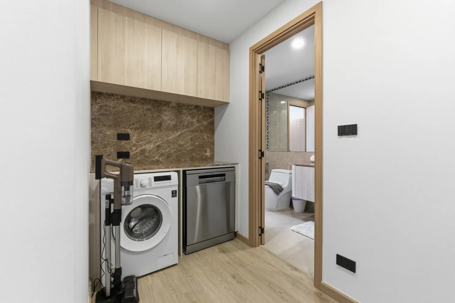 Property image - full photo 26