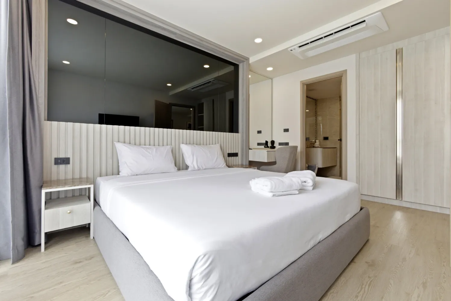 Property image - full photo 29