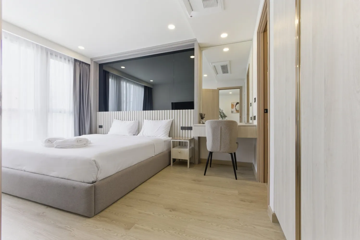 Property image - full photo 30