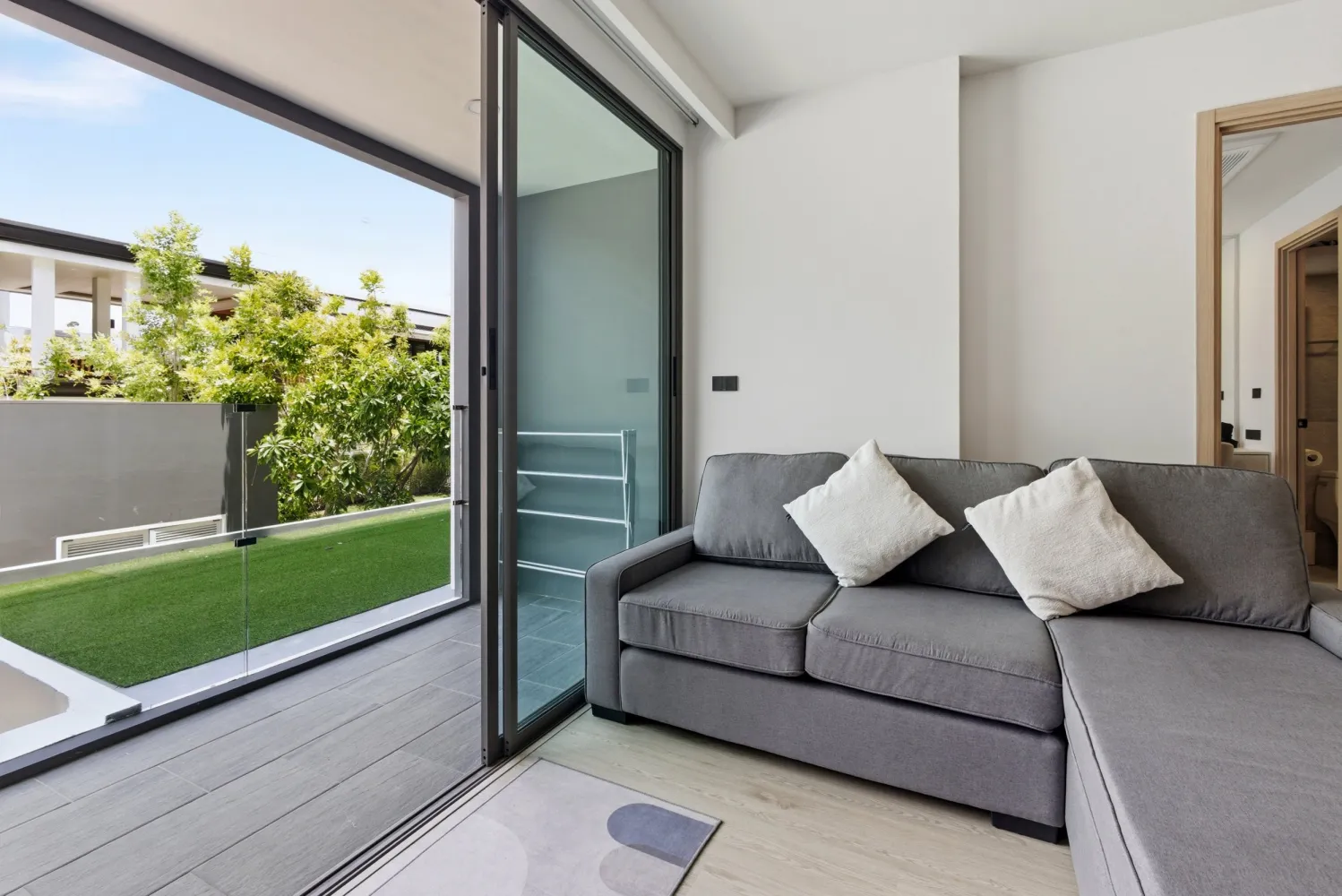 Property image - full photo 17