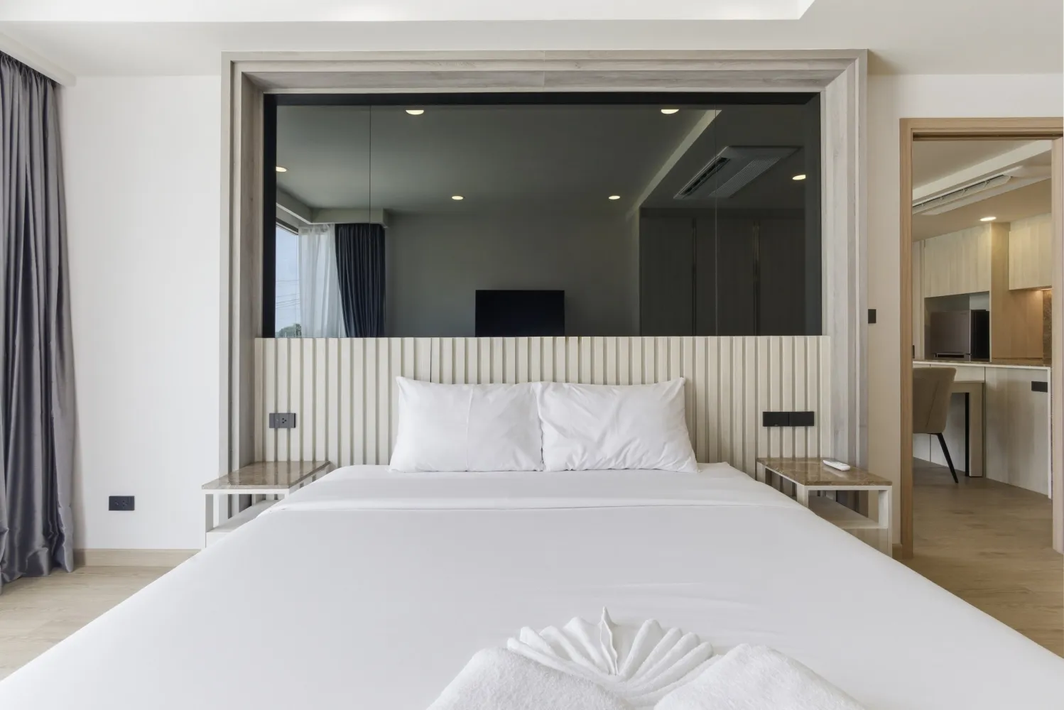Property image - full photo 36