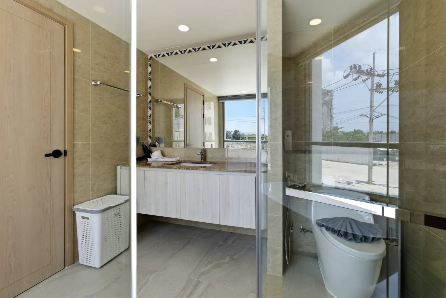 Property image - full photo 39