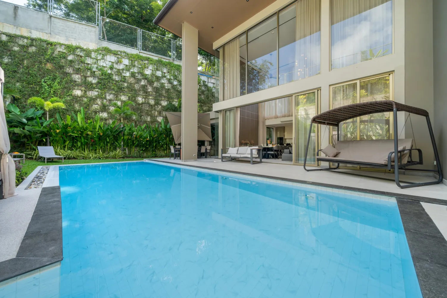 Property image - full photo 6