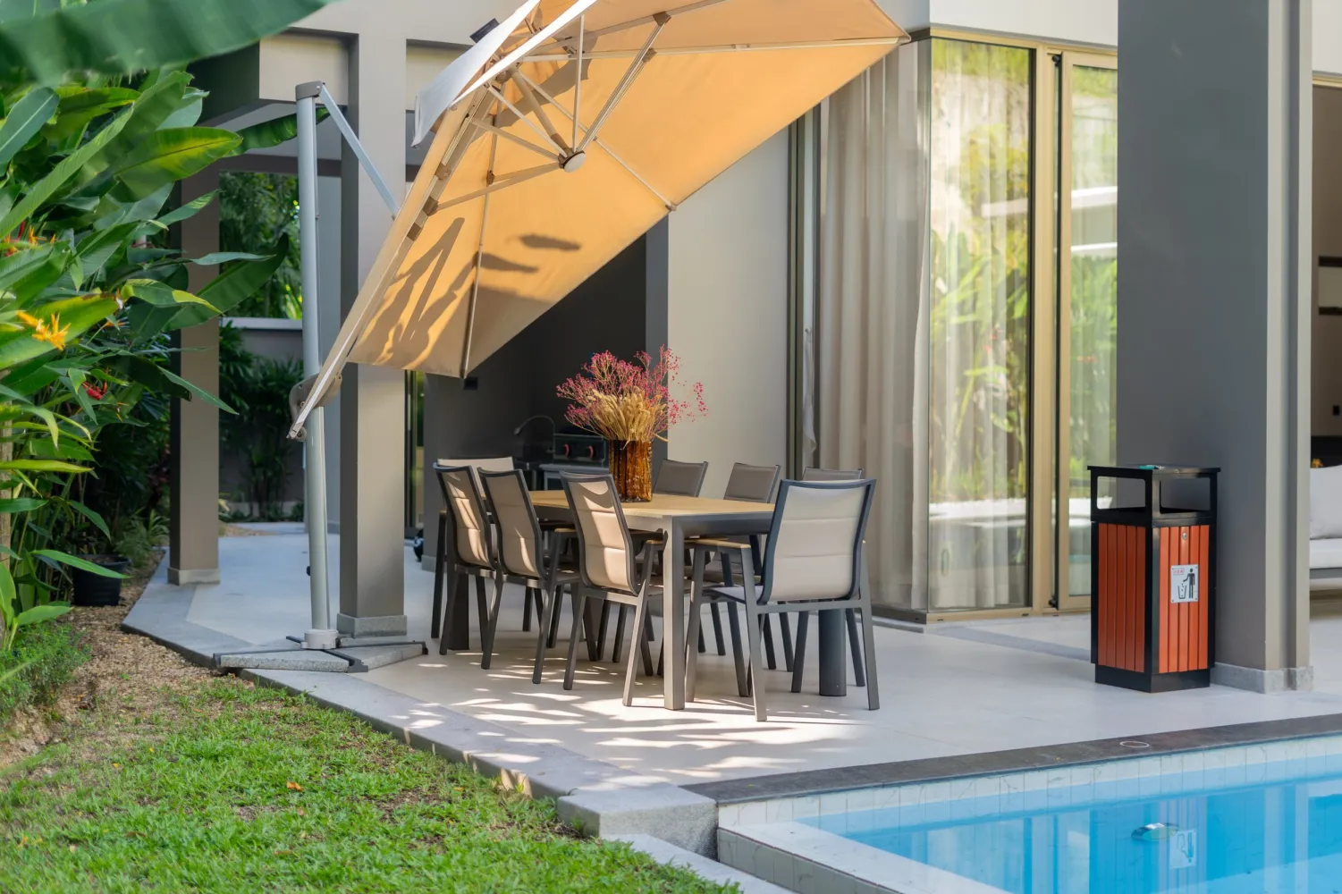 Property image - full photo 11