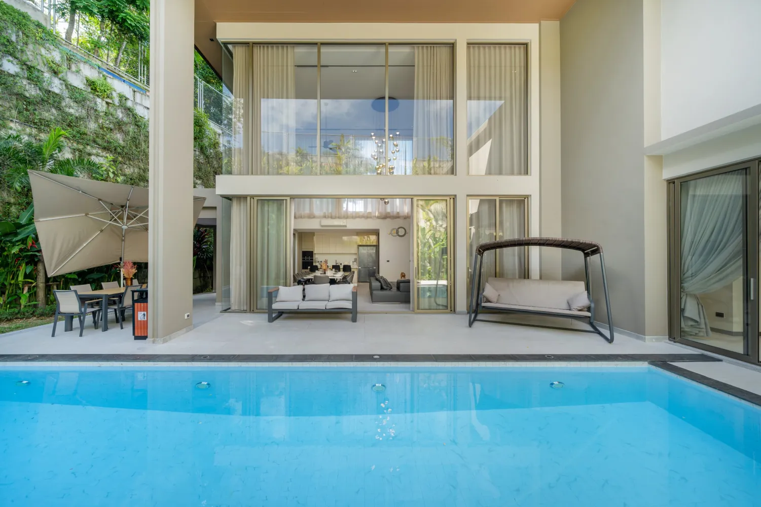 Property image - full photo 13
