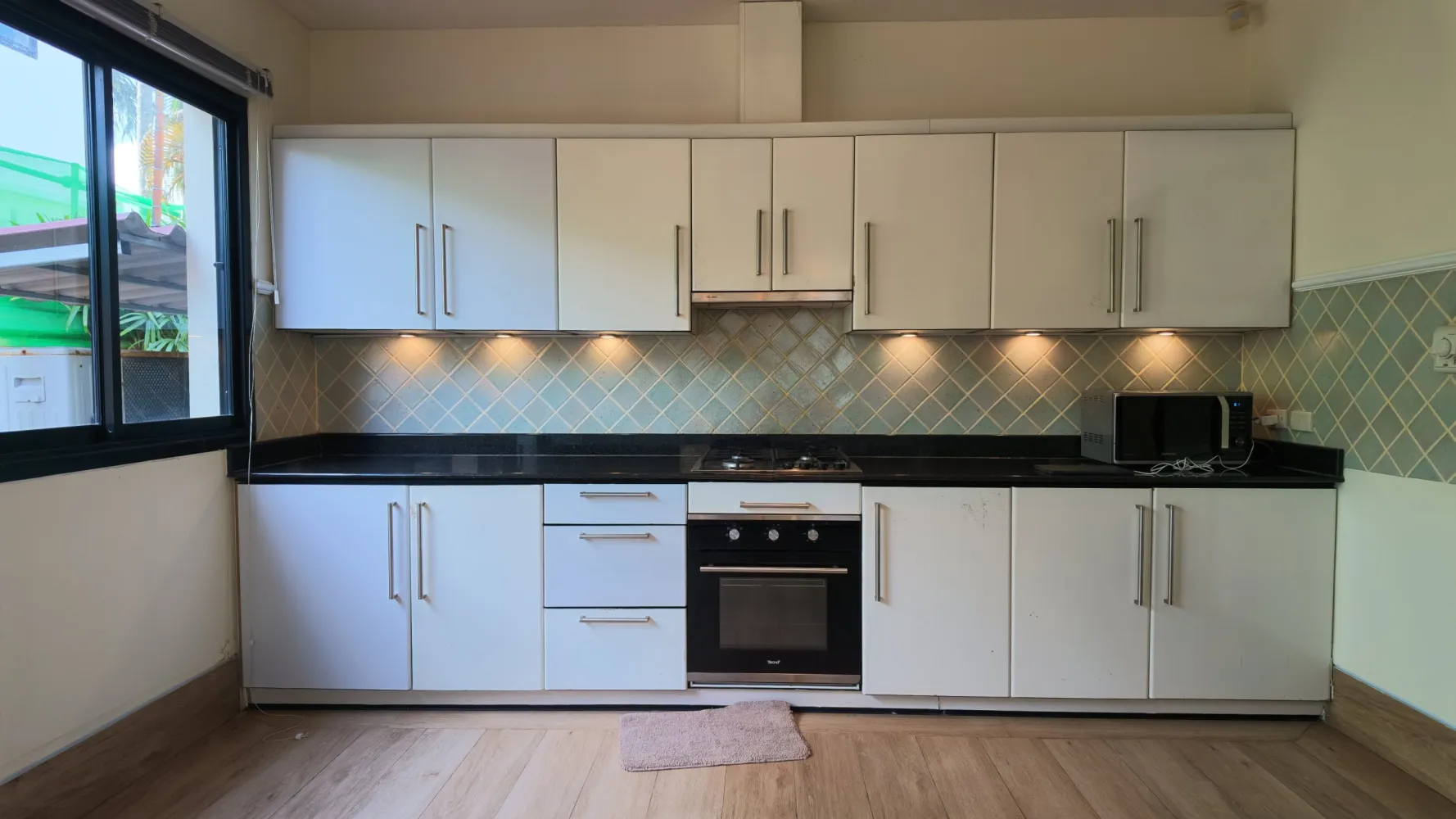 Property image - full photo 11