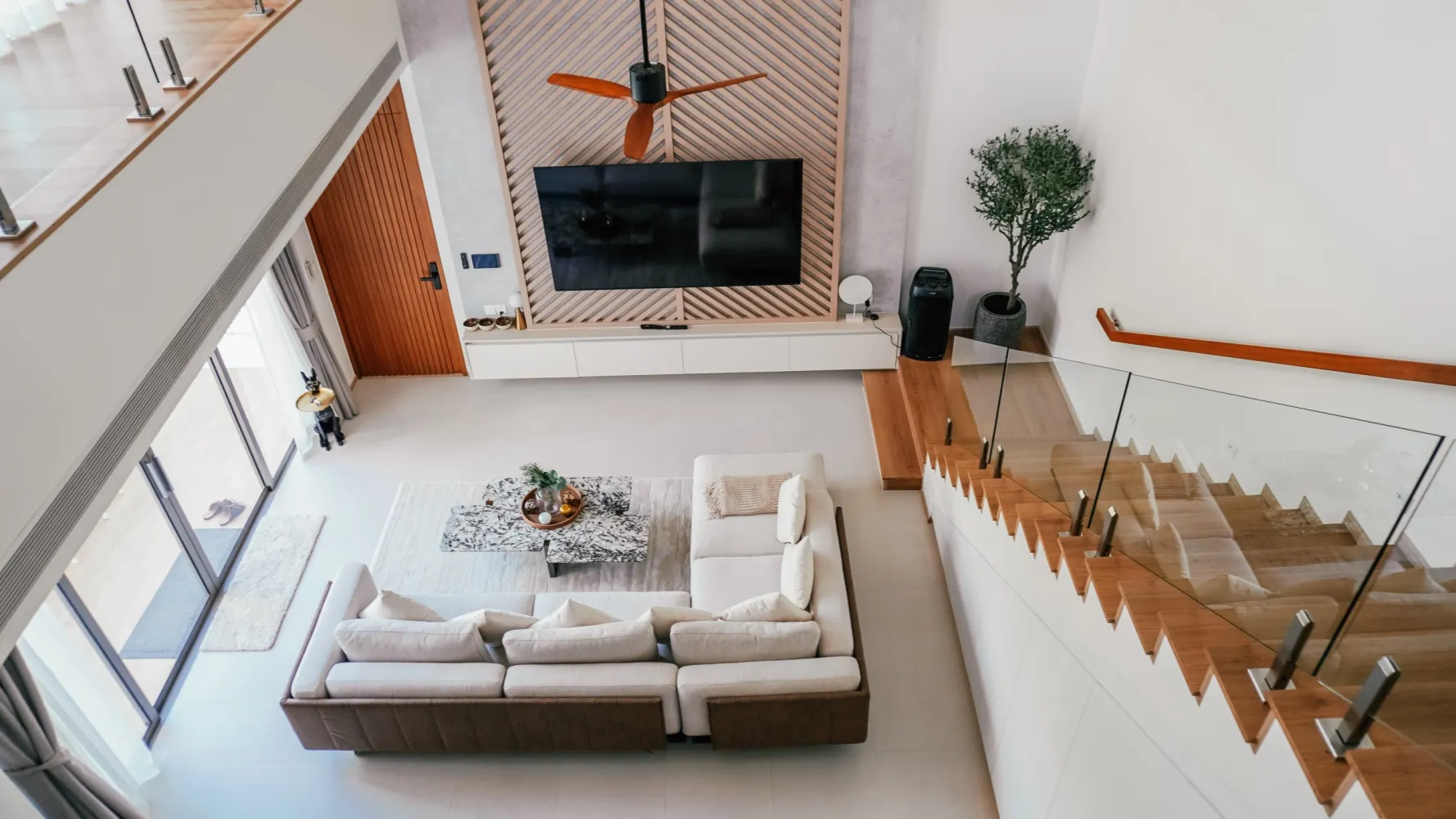 Property image - full photo 12