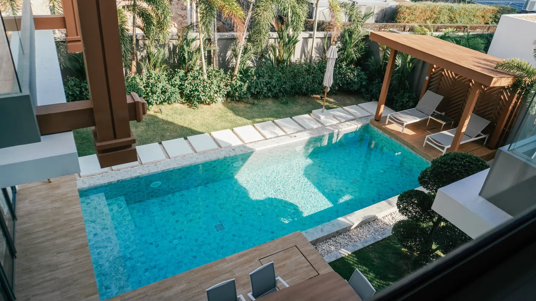 Property image - full photo 37