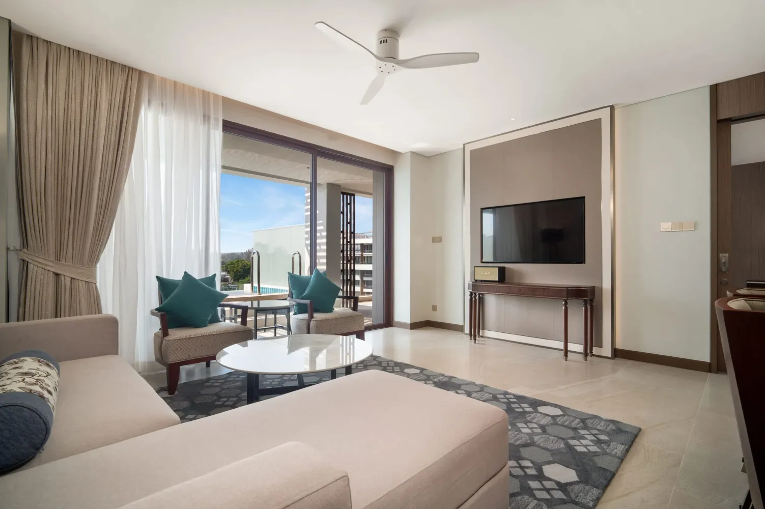Property image - full photo 12