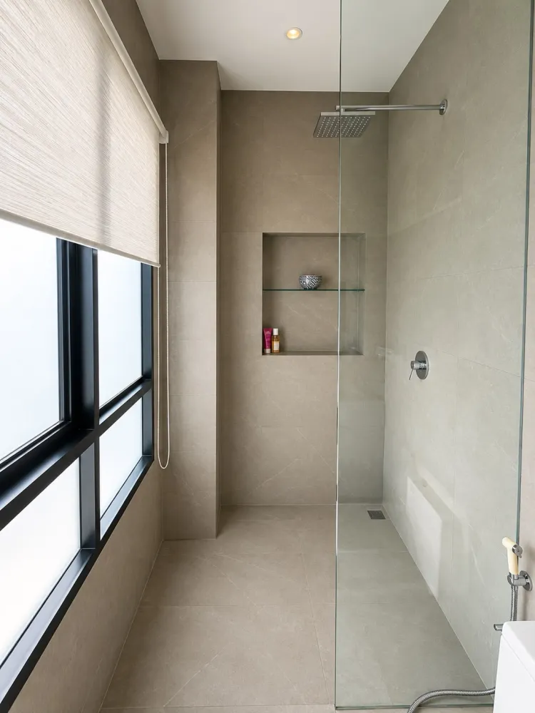 Property image - full photo 8