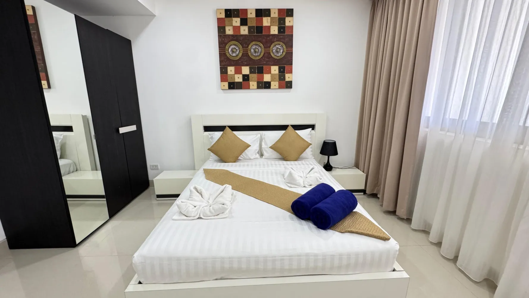 Property image - full photo 8