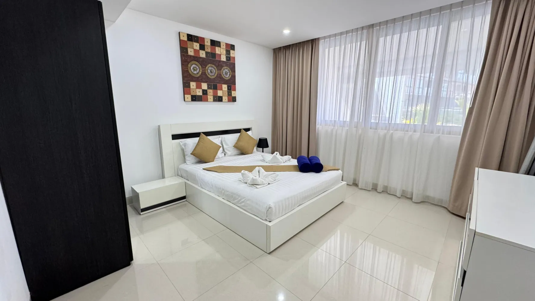 Property image - full photo 9