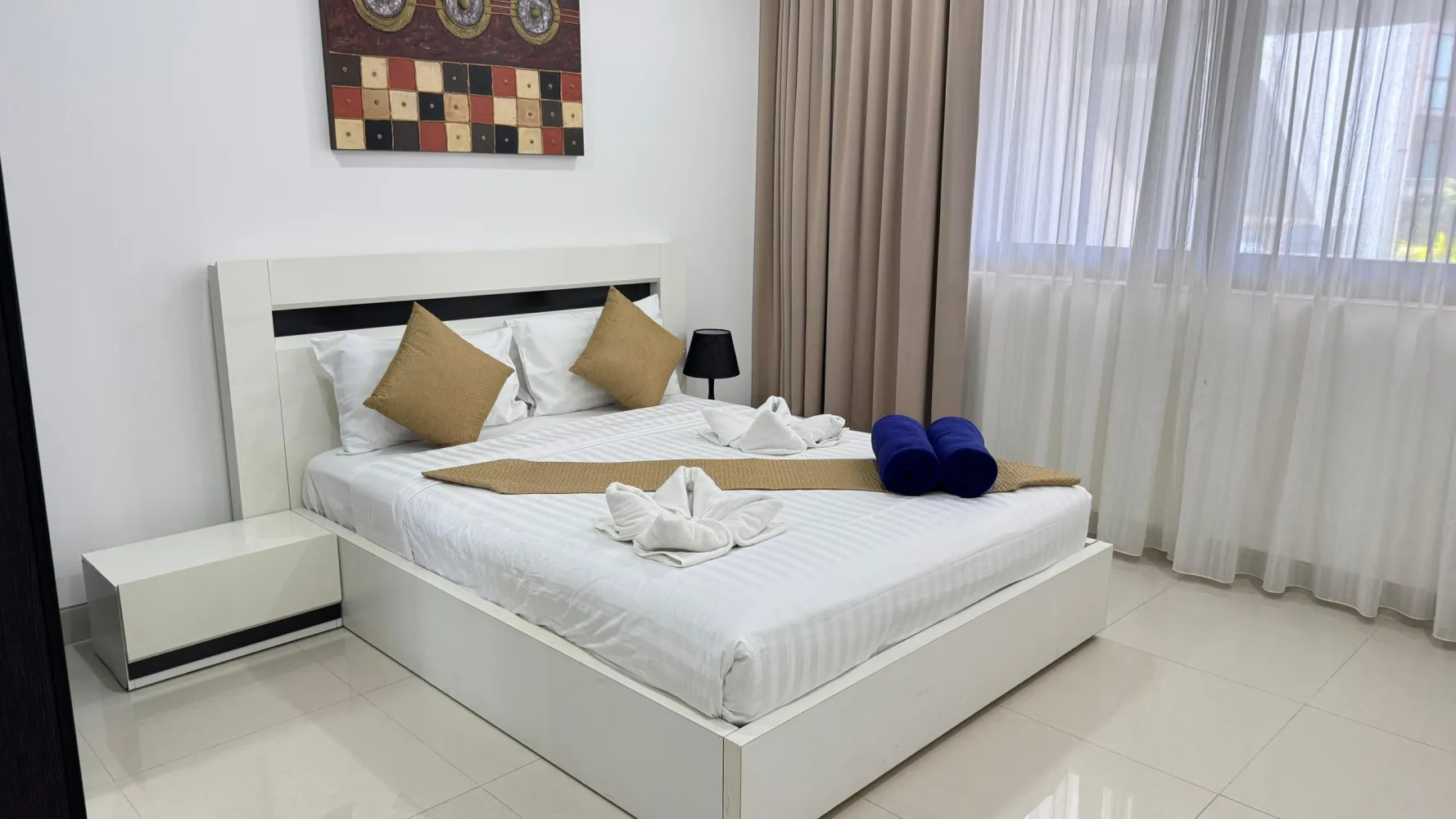 Property image - full photo 12