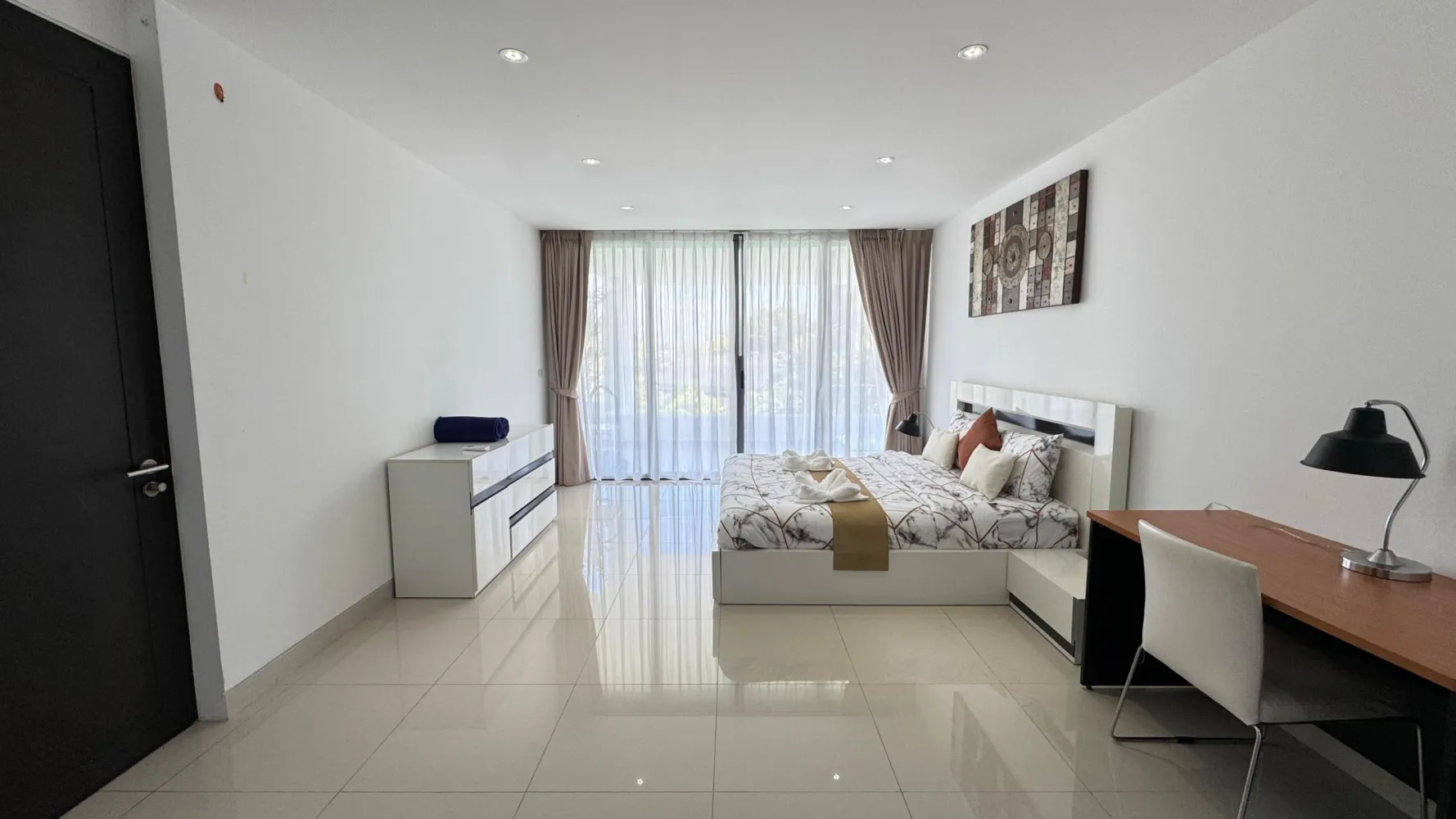 Property image - full photo 18