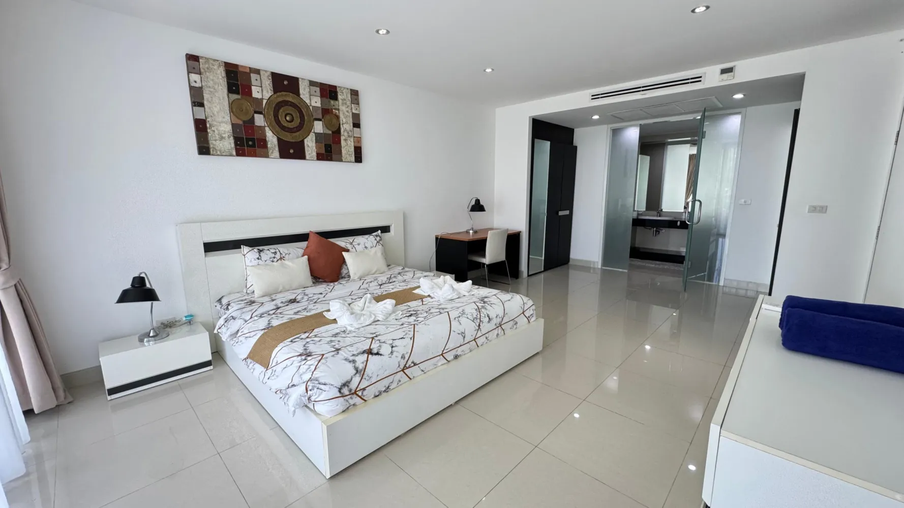 Property image - full photo 21