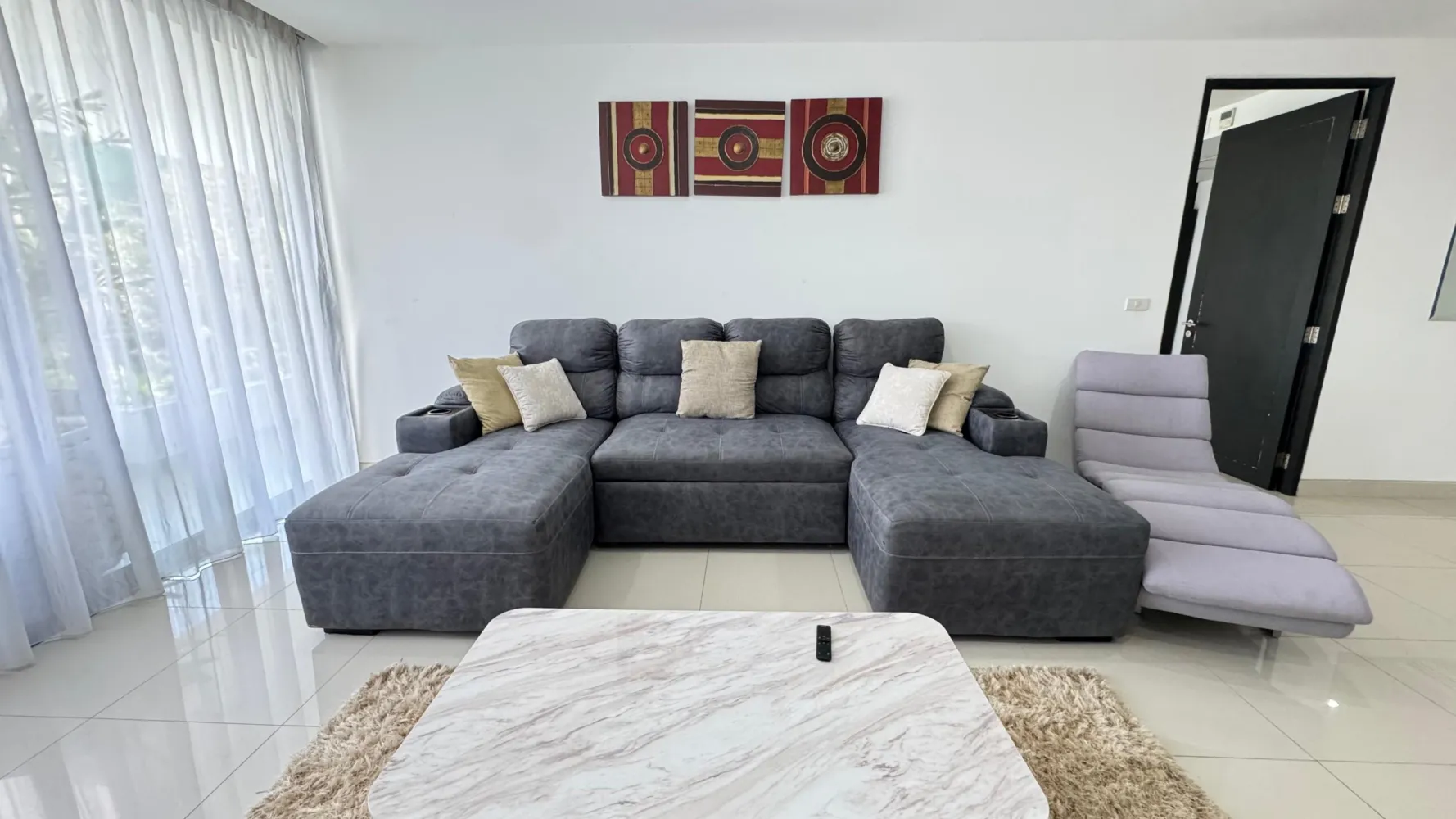 Property image - full photo 4