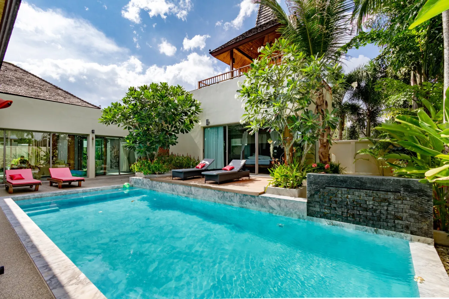 Property image - full photo 1