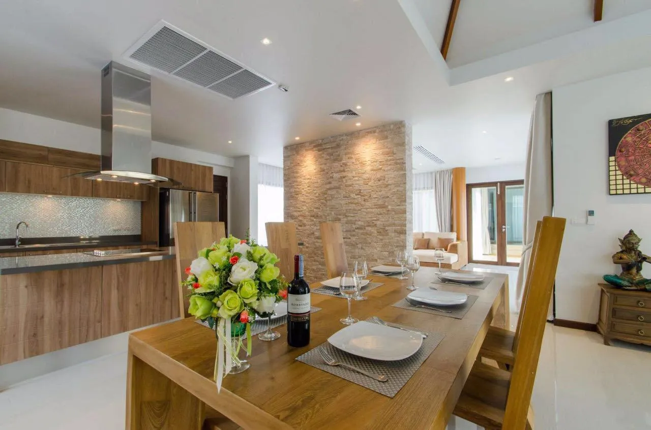 Property image - full photo 11