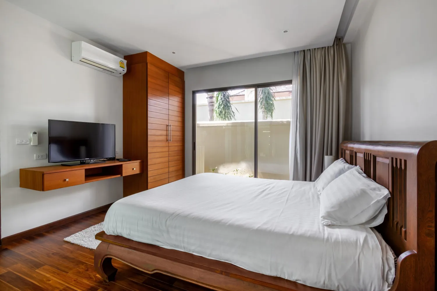 Property image - full photo 23