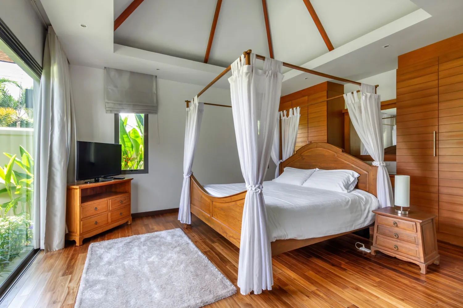 Property image - full photo 18