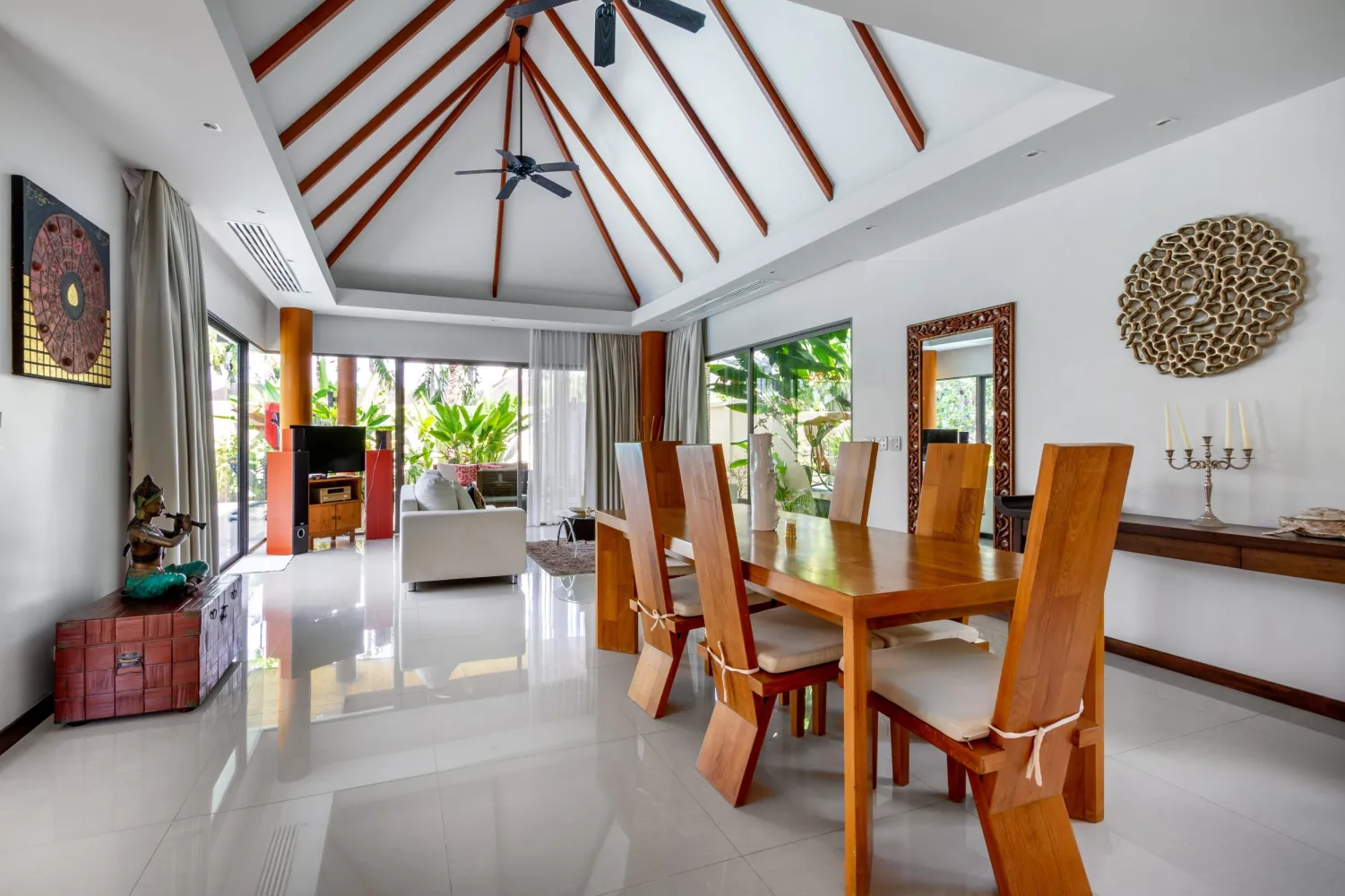Property image - full photo 4