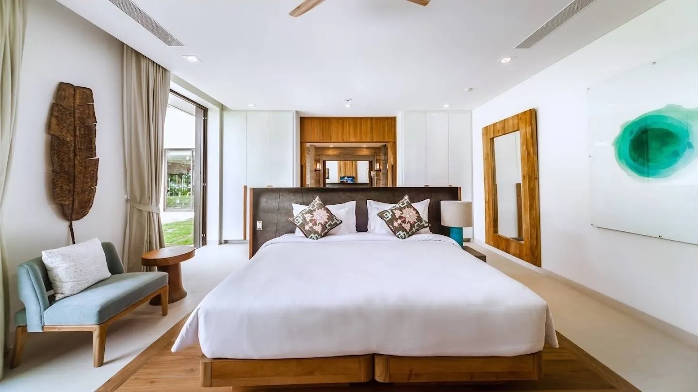 Property image - full photo 33