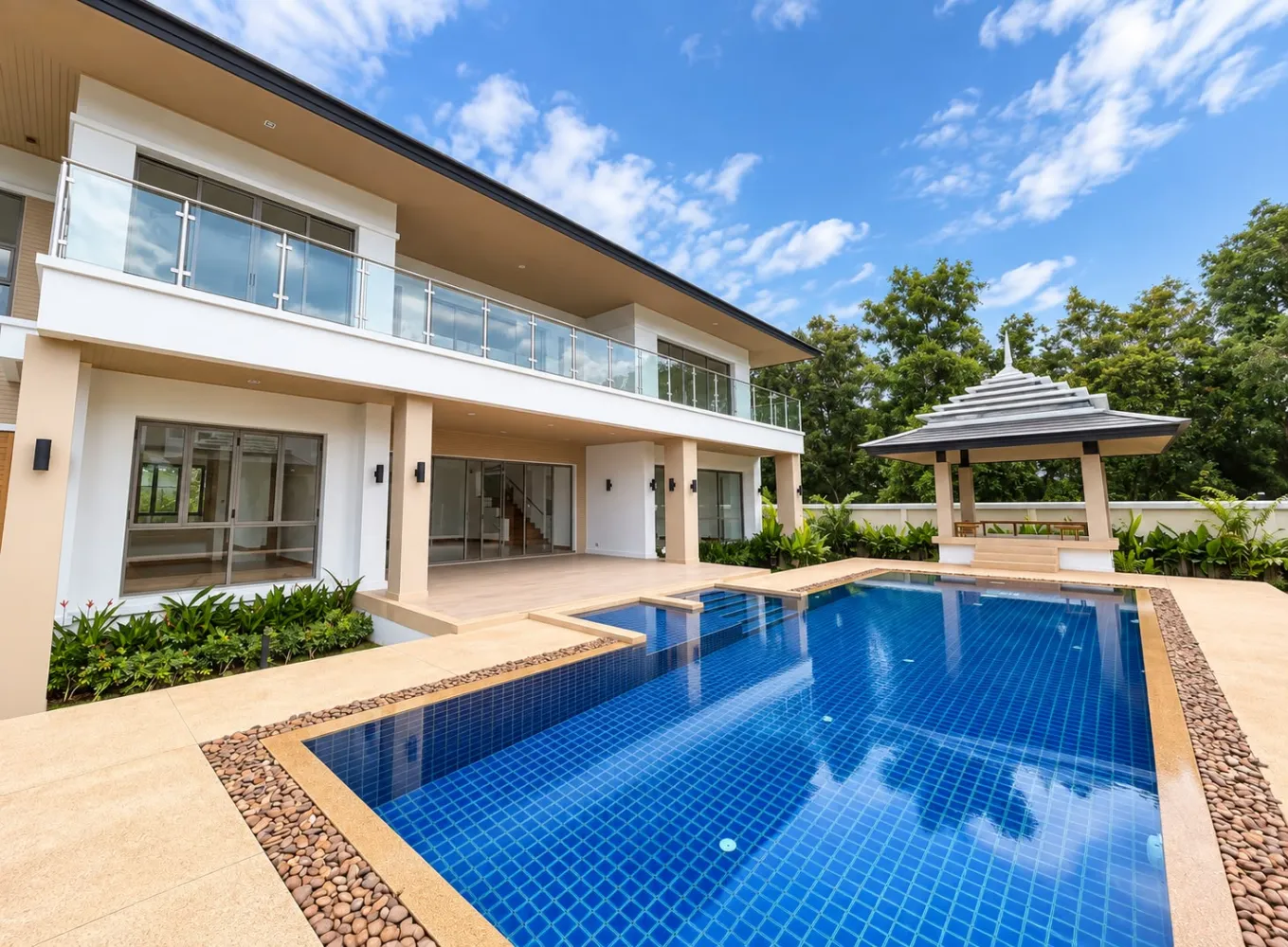Property image - full photo 1