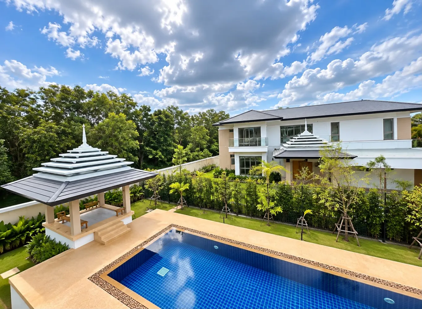 Property image - full photo 2