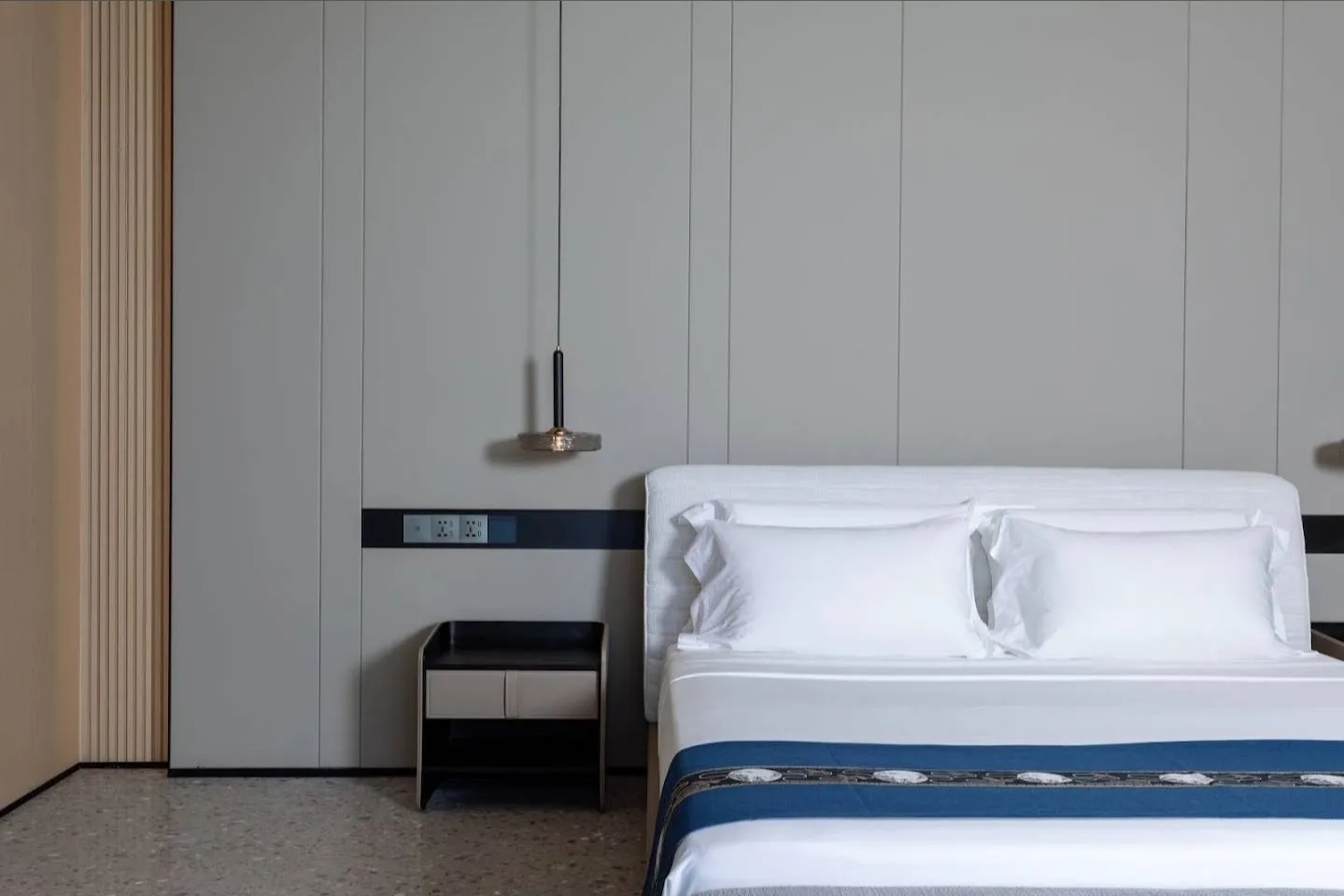 Property image - full photo 17