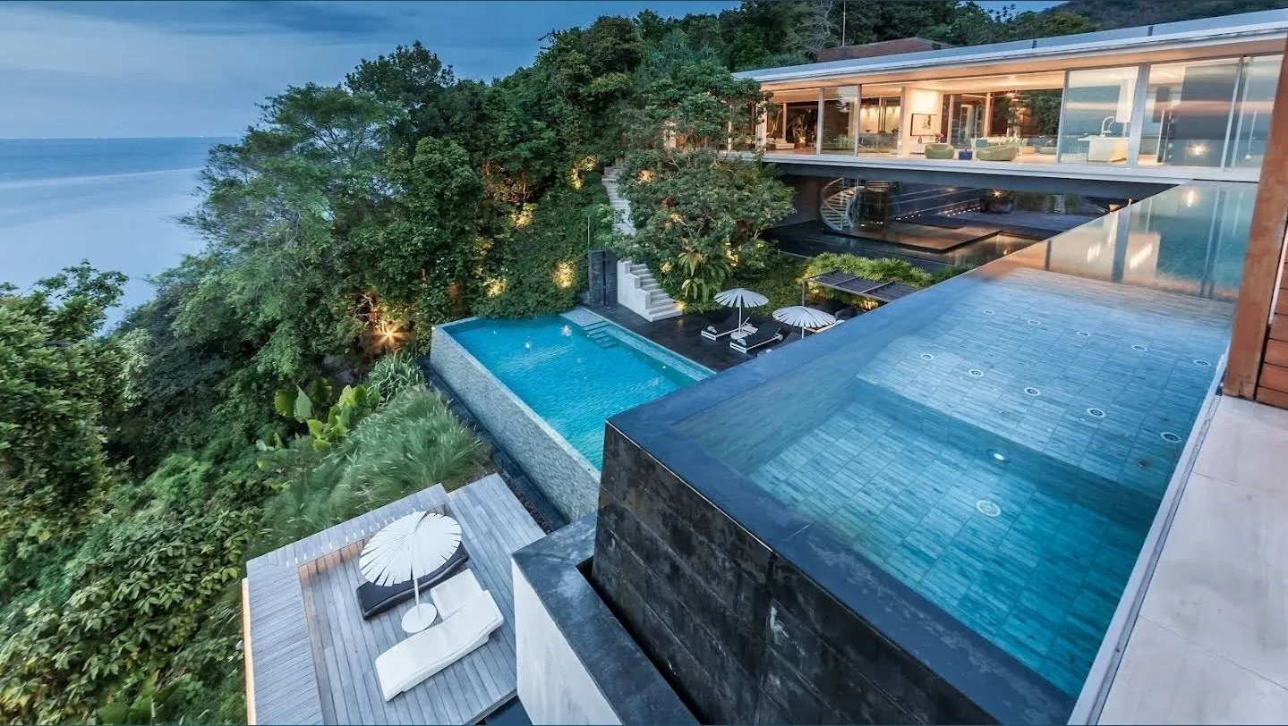 Property image - full photo 4