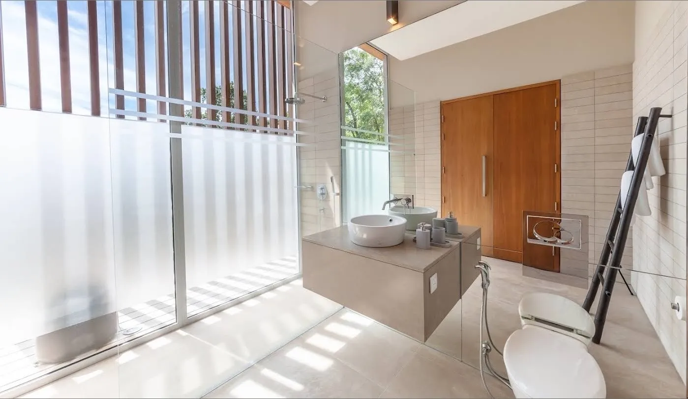 ​Villa Mayavee — Luxury 4-Bedroom Oceanfront - full photo 26