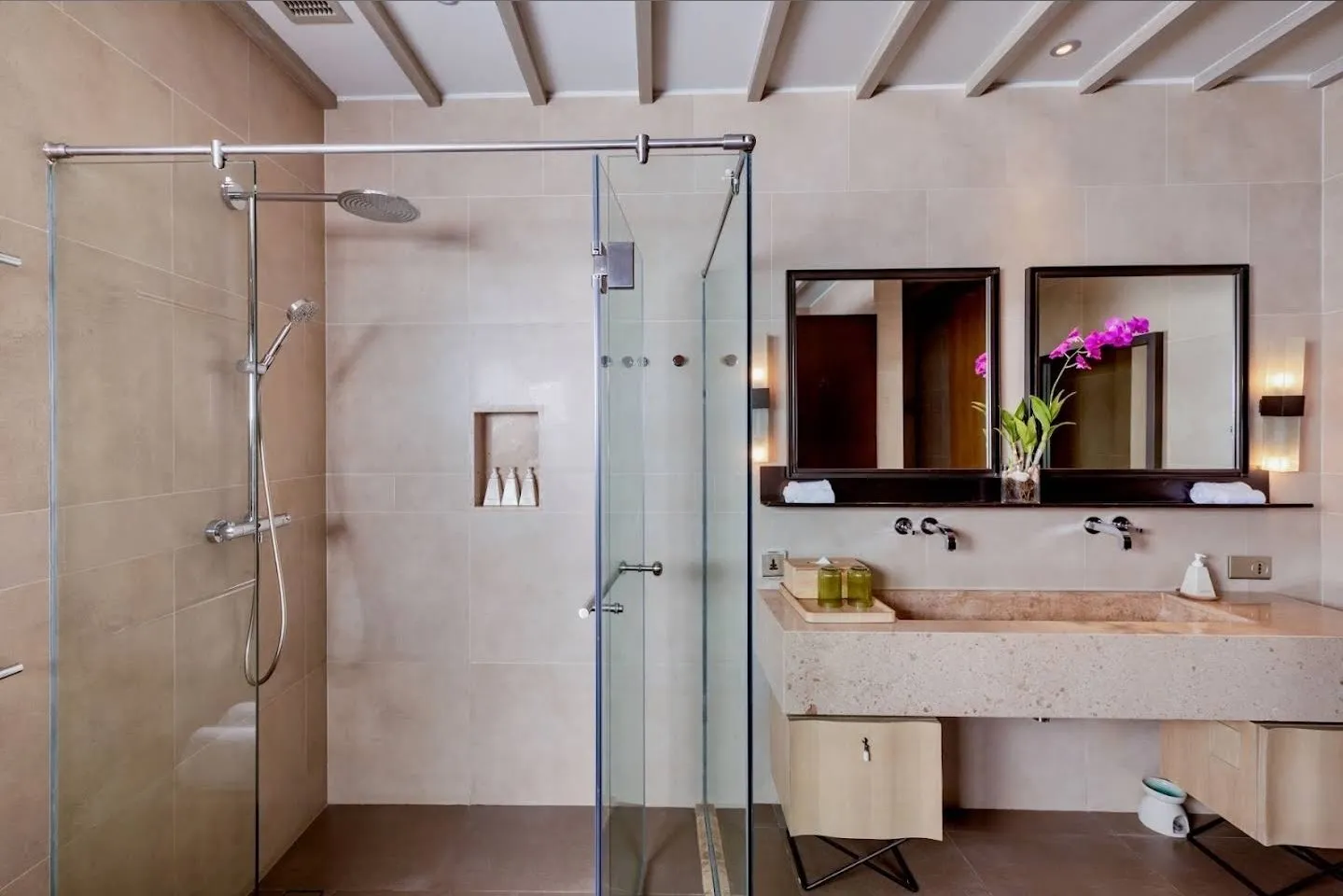 Villa Amankara — Luxury 6-Bedroom Ocean View - full photo 43
