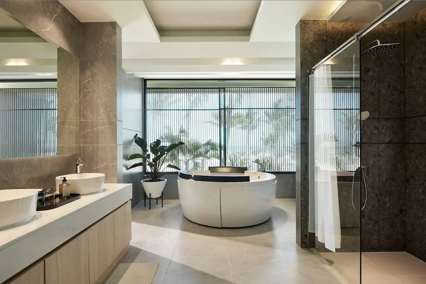Property image - full photo 42