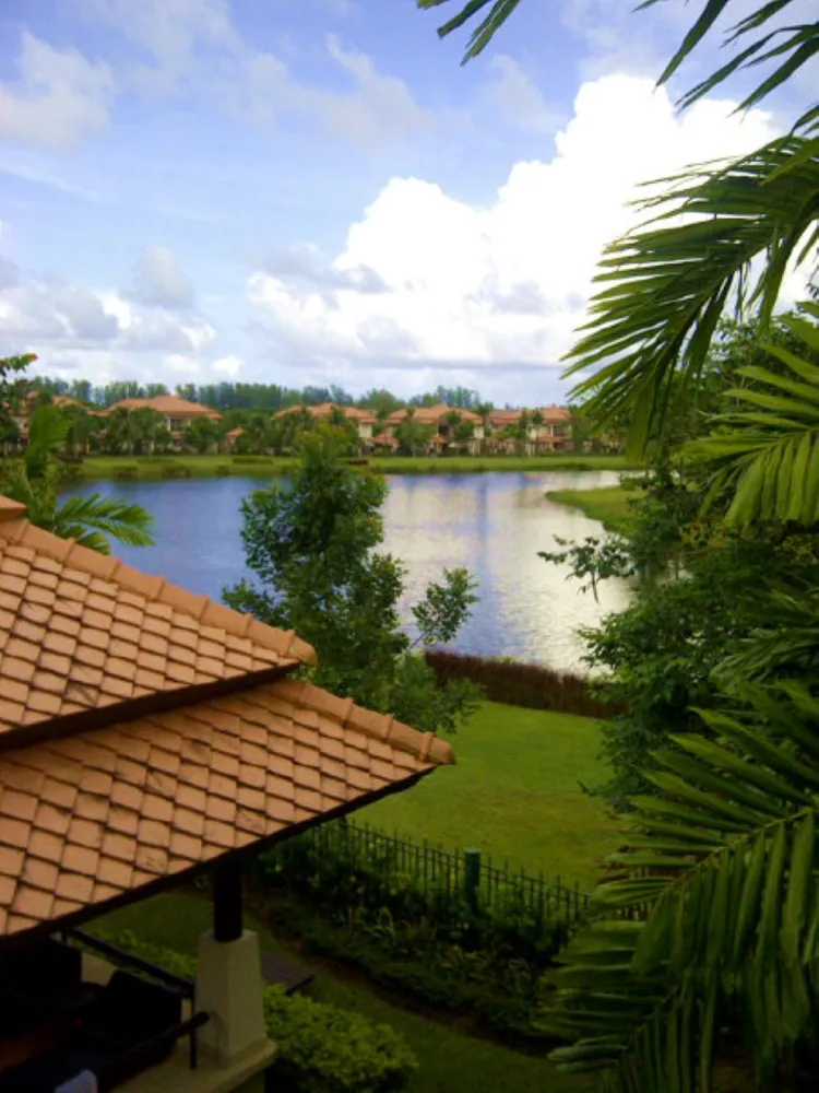 Property image - full photo 2