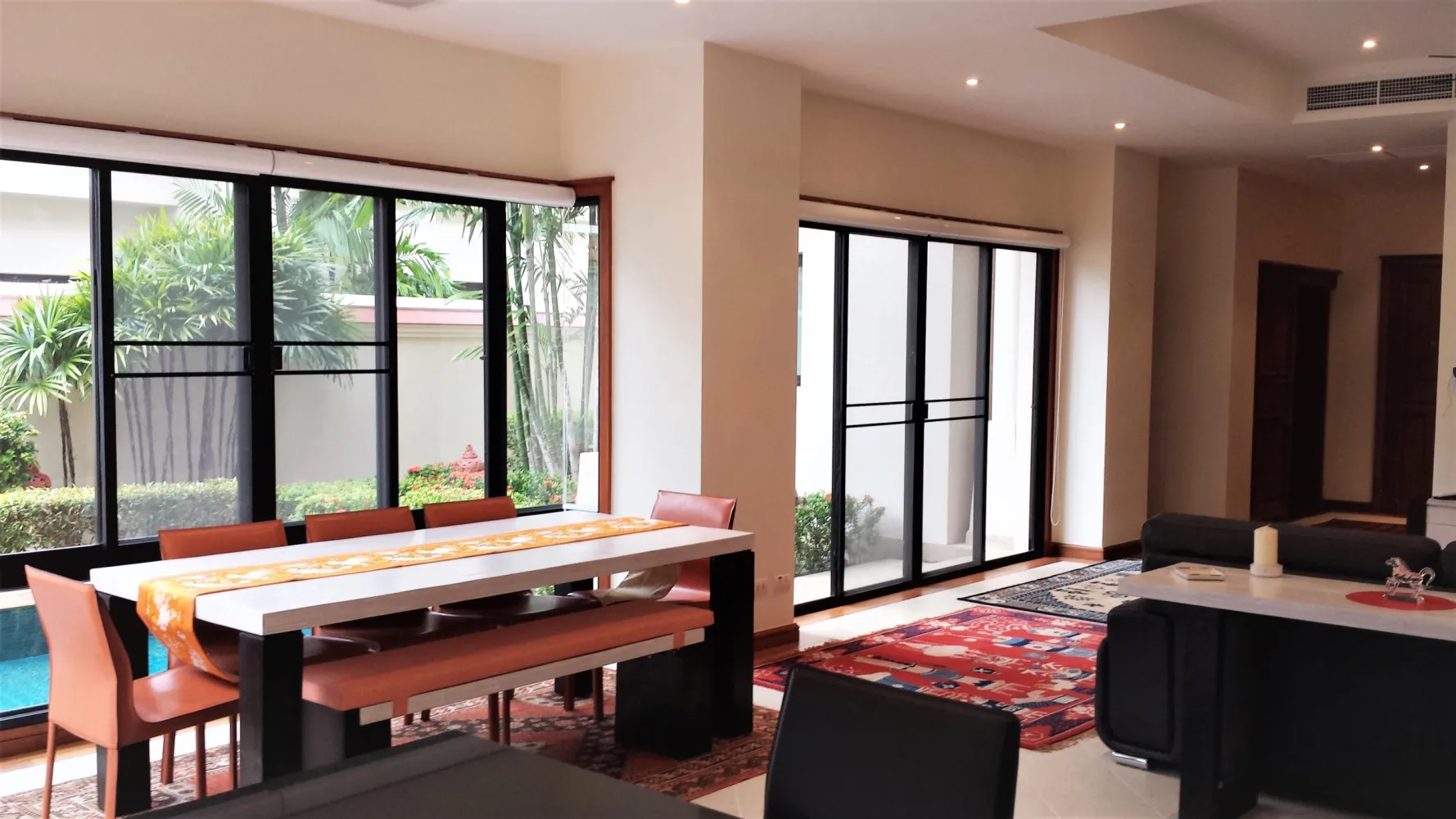 Property image - full photo 4