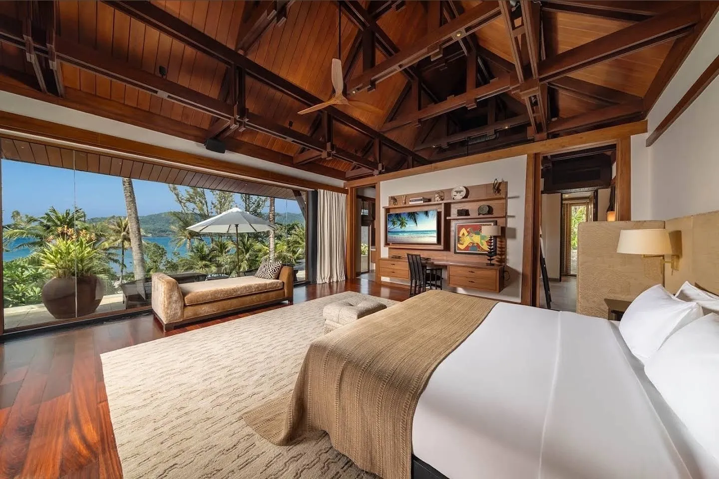 ​Villa Analaya — Luxury 6-Bedroom Beachfront Estate - full photo 26