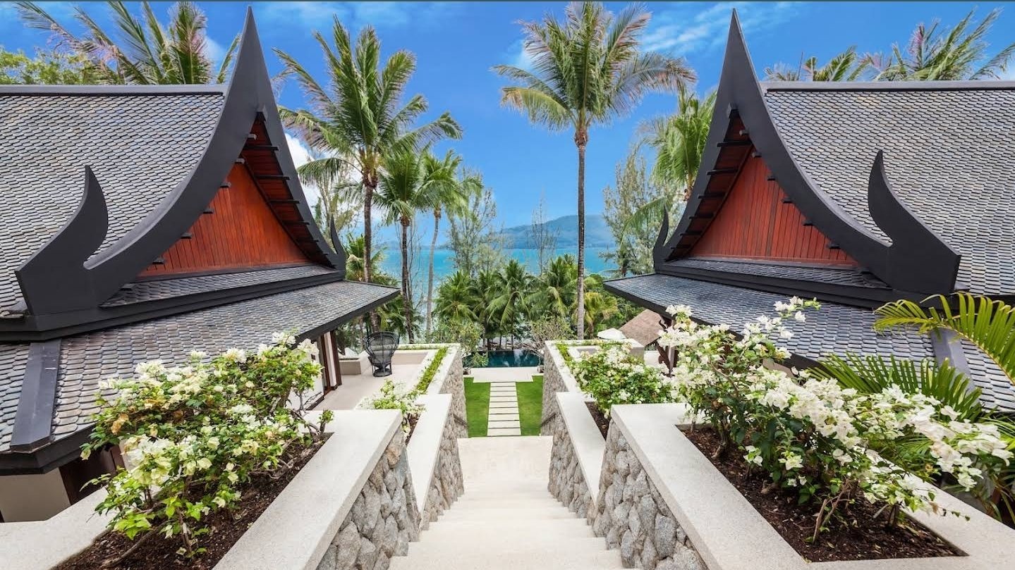 ​Villa Analaya — Luxury 6-Bedroom Beachfront Estate - full photo 6