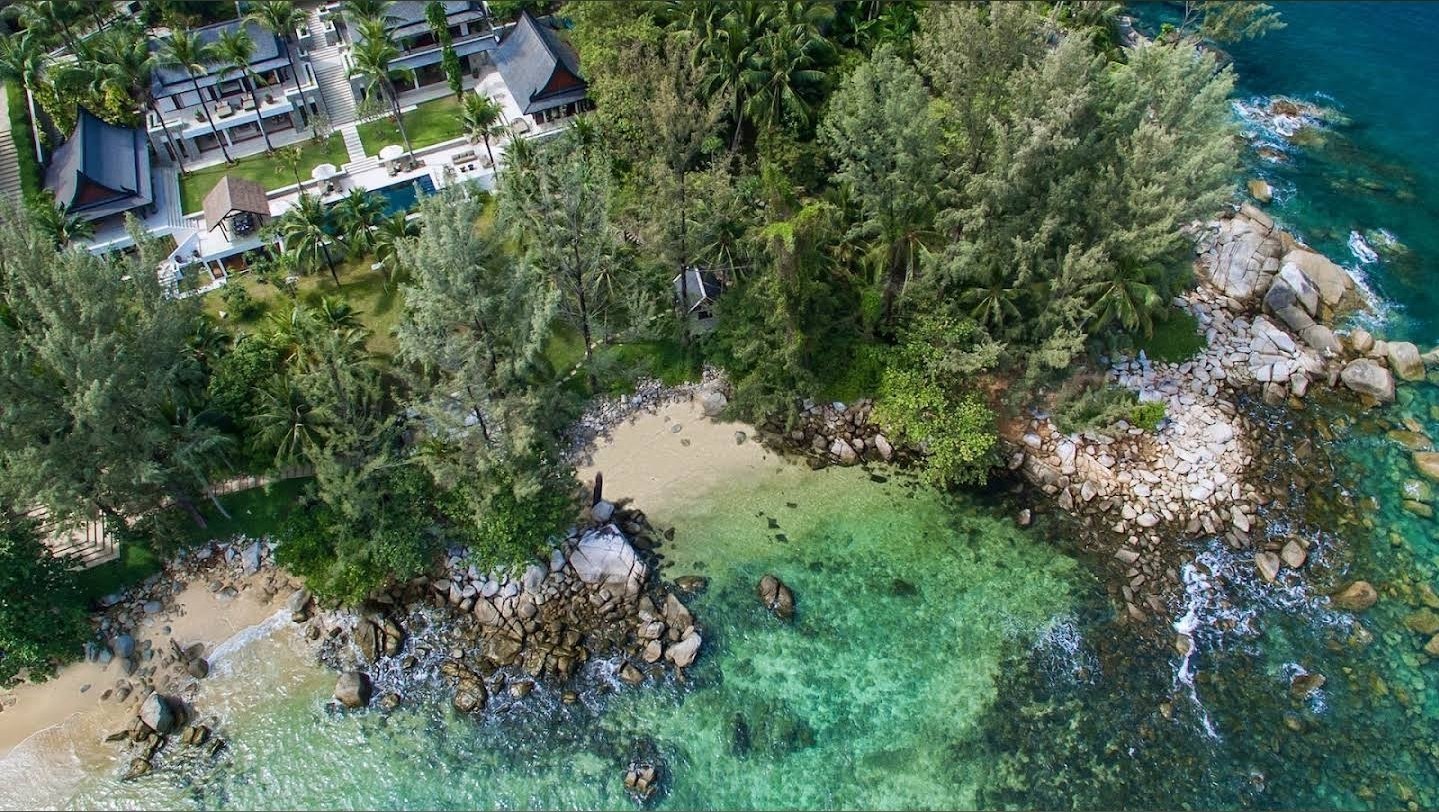​Villa Analaya — Luxury 6-Bedroom Beachfront Estate - full photo 5