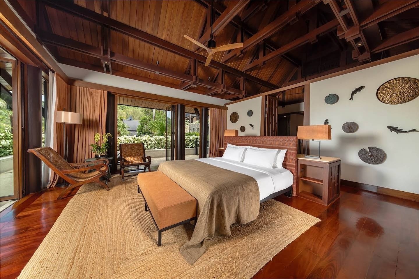 ​Villa Analaya — Luxury 6-Bedroom Beachfront Estate - full photo 32