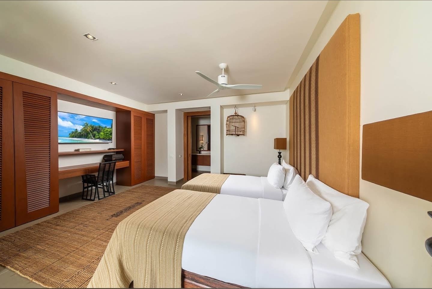 ​Villa Analaya — Luxury 6-Bedroom Beachfront Estate - full photo 33