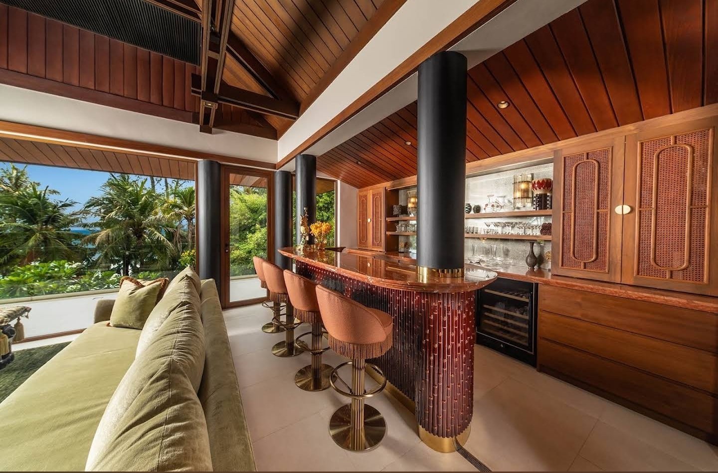 ​Villa Analaya — Luxury 6-Bedroom Beachfront Estate - full photo 21