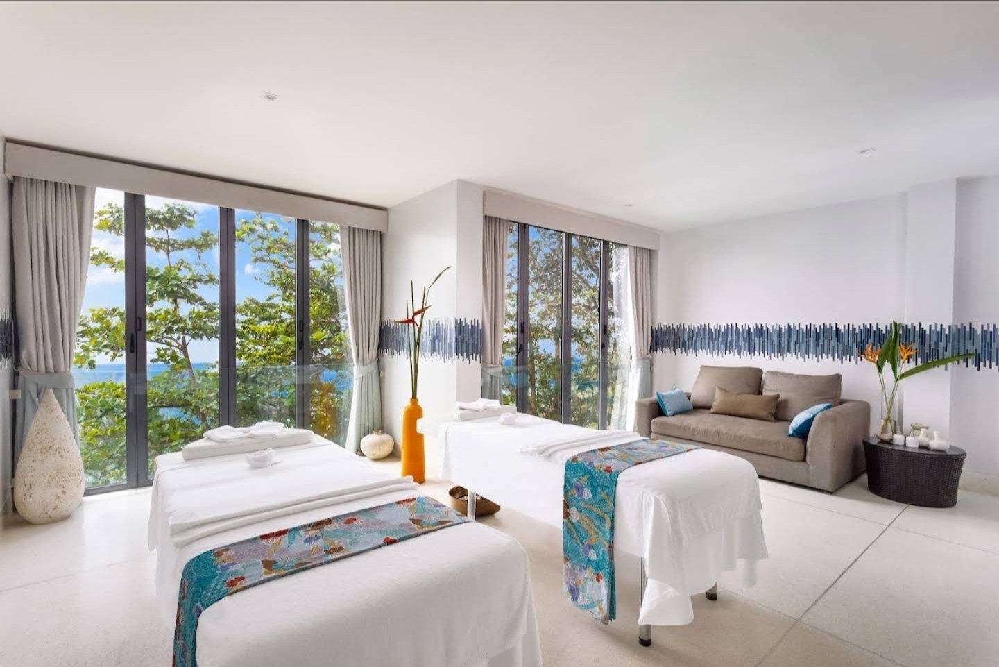 Villa La Prana — Luxury 7-Bedroom Oceanfront Estate - full photo 49