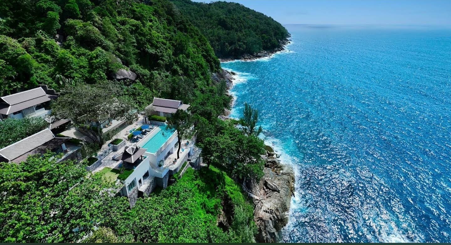 Villa La Prana — Luxury 7-Bedroom Oceanfront Estate - full photo 3