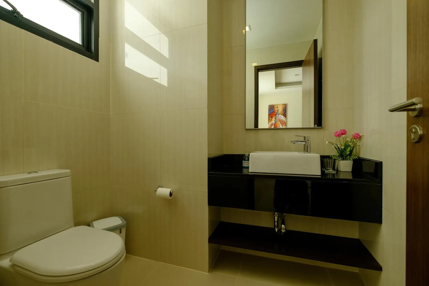 Property image - full photo 12